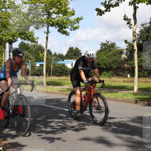10.08.2025 - GEWOBA Citytriathlon Bremen Yannick Fuchs http://msf.ph/oto/8559664 10.08.2025 11:00:47 Radfahren 3, 39, 49, 107, 173, 229, 436, 499 meine-sportfotos.de