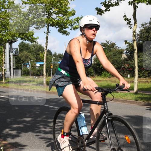10.08.2025 - GEWOBA Citytriathlon Bremen Yannick Fuchs http://msf.ph/oto/8559672 10.08.2025 11:01:00 Radfahren 9, 15, 65, 113, 499 meine-sportfotos.de
