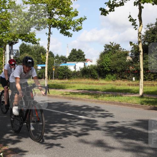 10.08.2025 - GEWOBA Citytriathlon Bremen Yannick Fuchs http://msf.ph/oto/8559674 10.08.2025 11:01:03 Radfahren 9, 15, 65, 113, 499 meine-sportfotos.de
