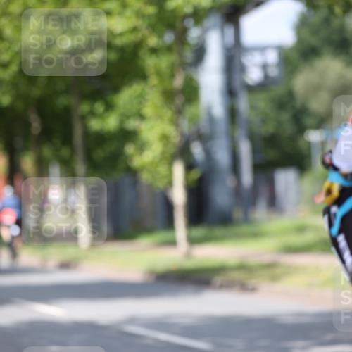 10.08.2025 - GEWOBA Citytriathlon Bremen Yannick Fuchs http://msf.ph/oto/8559710 10.08.2025 12:40:32 Radfahren 581, 597, 672, 723, 737, 829, 848, 870, 879, 899, 910, 949, 975, 1002, 1024 meine-sportfotos.de