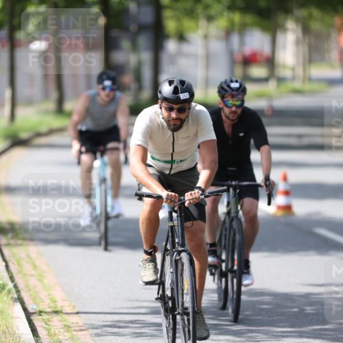 10.08.2025 - GEWOBA Citytriathlon Bremen Yannick Fuchs http://msf.ph/oto/8559767 10.08.2025 14:16:35 Radfahren 31, 57, 63, 64, 121, 144, 152, 173 meine-sportfotos.de