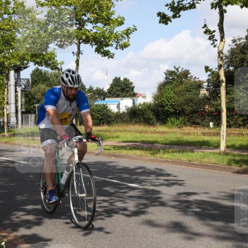 10.08.2025 - GEWOBA Citytriathlon Bremen Yannick Fuchs http://msf.ph/oto/8559773 10.08.2025 11:03:15 Radfahren 27, 175, 177, 189, 415, 496 meine-sportfotos.de