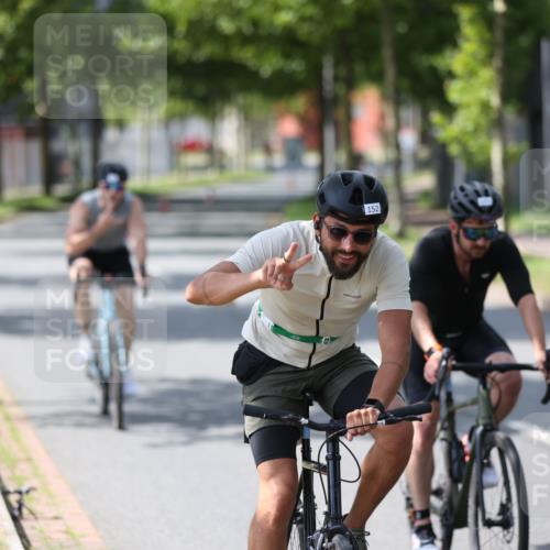 10.08.2025 - GEWOBA Citytriathlon Bremen Yannick Fuchs http://msf.ph/oto/8559784 10.08.2025 14:16:36 Radfahren 31, 57, 63, 64, 121, 144, 152, 173 meine-sportfotos.de