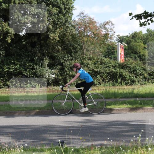 10.08.2025 - GEWOBA Citytriathlon Bremen Yannick Fuchs http://msf.ph/oto/8559788 10.08.2025 10:36:40 Radfahren 99, 115, 117, 159, 378, 397, 447, 497 meine-sportfotos.de