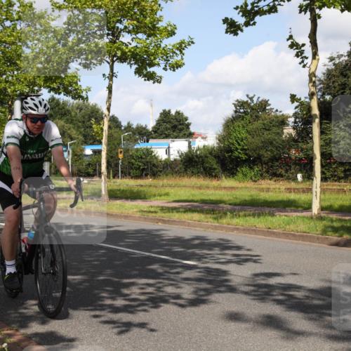 10.08.2025 - GEWOBA Citytriathlon Bremen Yannick Fuchs http://msf.ph/oto/8559789 10.08.2025 11:03:24 Radfahren 27, 55, 175, 177, 189, 415, 496 meine-sportfotos.de