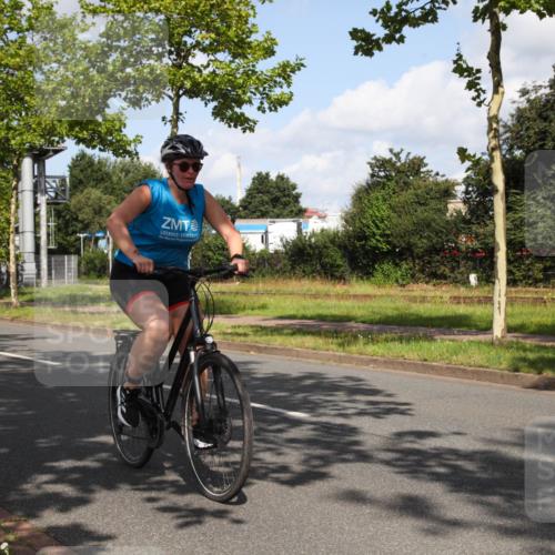 10.08.2025 - GEWOBA Citytriathlon Bremen Yannick Fuchs http://msf.ph/oto/8559791 10.08.2025 11:03:37 Radfahren 13, 55, 167 meine-sportfotos.de