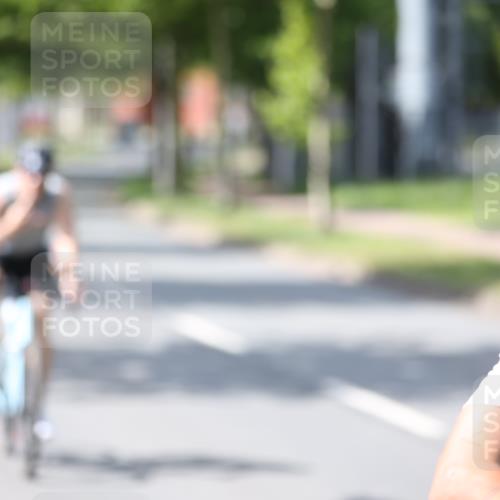 10.08.2025 - GEWOBA Citytriathlon Bremen Yannick Fuchs http://msf.ph/oto/8559792 10.08.2025 14:16:37 Radfahren 31, 57, 63, 64, 121, 144, 152, 173 meine-sportfotos.de