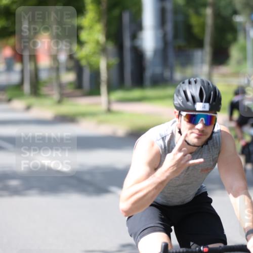 10.08.2025 - GEWOBA Citytriathlon Bremen Yannick Fuchs http://msf.ph/oto/8559803 10.08.2025 14:16:38 Radfahren 31, 41, 57, 64, 121, 144, 152, 173 meine-sportfotos.de