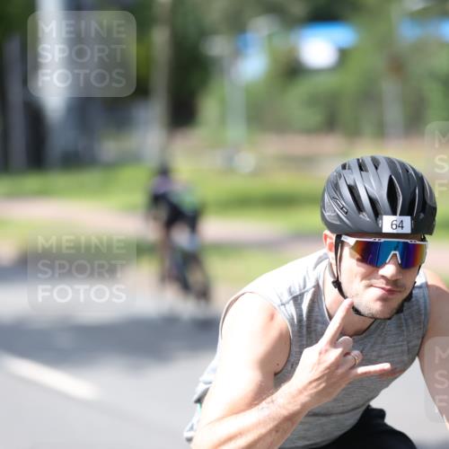 10.08.2025 - GEWOBA Citytriathlon Bremen Yannick Fuchs http://msf.ph/oto/8559806 10.08.2025 14:16:38 Radfahren 31, 41, 57, 64, 121, 144, 152, 173 meine-sportfotos.de
