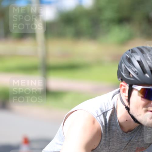 10.08.2025 - GEWOBA Citytriathlon Bremen Yannick Fuchs http://msf.ph/oto/8559809 10.08.2025 14:16:38 Radfahren 31, 41, 57, 64, 121, 144, 152, 173 meine-sportfotos.de