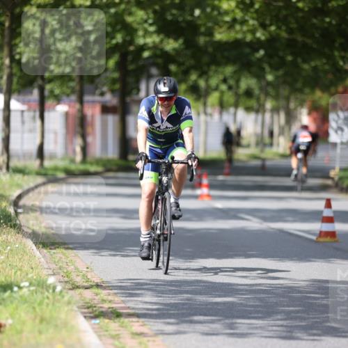 10.08.2025 - GEWOBA Citytriathlon Bremen Yannick Fuchs http://msf.ph/oto/8559838 10.08.2025 12:40:47 Radfahren 606, 672, 785, 802, 829, 848, 921, 1001, 1002 meine-sportfotos.de