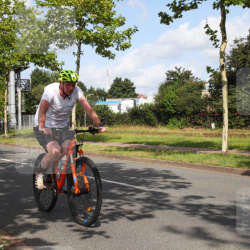 10.08.2025 - GEWOBA Citytriathlon Bremen Yannick Fuchs http://msf.ph/oto/8559859 10.08.2025 11:06:23 Radfahren 17, 171 meine-sportfotos.de