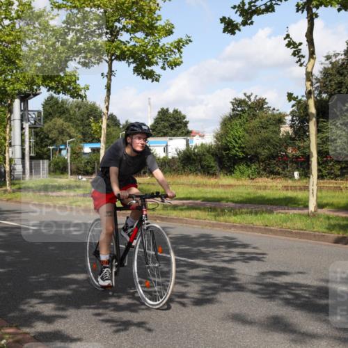 10.08.2025 - GEWOBA Citytriathlon Bremen Yannick Fuchs http://msf.ph/oto/8559862 10.08.2025 11:06:37 Radfahren 171 meine-sportfotos.de