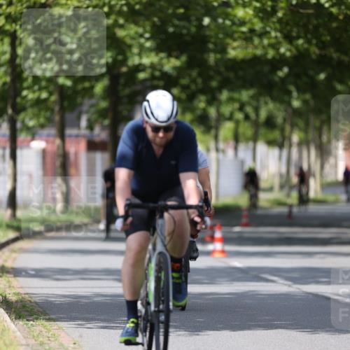 10.08.2025 - GEWOBA Citytriathlon Bremen Yannick Fuchs http://msf.ph/oto/8559863 10.08.2025 12:40:55 Radfahren 606, 650, 785, 802, 803, 921, 1001, 1023 meine-sportfotos.de
