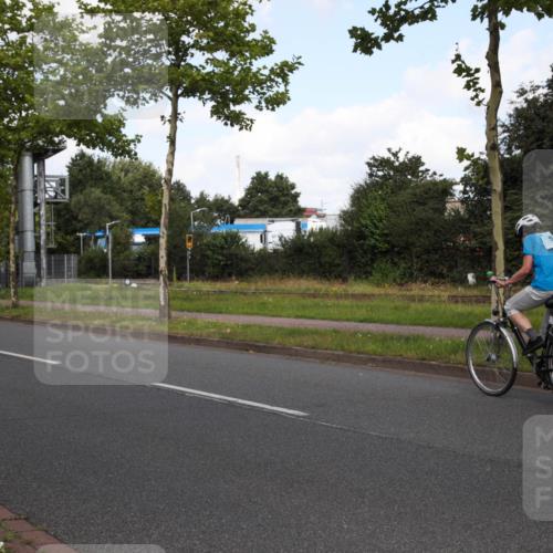10.08.2025 - GEWOBA Citytriathlon Bremen Yannick Fuchs http://msf.ph/oto/8559878 10.08.2025 11:10:03 Radfahren  meine-sportfotos.de