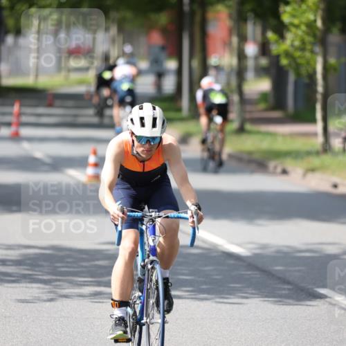 10.08.2025 - GEWOBA Citytriathlon Bremen Yannick Fuchs http://msf.ph/oto/8559882 10.08.2025 14:17:37 Radfahren 4, 127, 304 meine-sportfotos.de