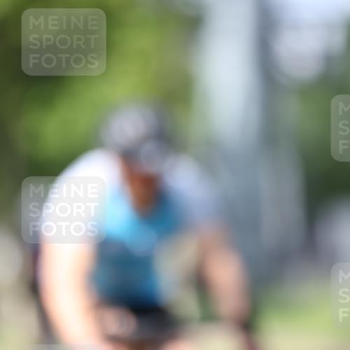 10.08.2025 - GEWOBA Citytriathlon Bremen Yannick Fuchs http://msf.ph/oto/8559883 10.08.2025 12:40:57 Radfahren 606, 650, 660, 665, 785, 802, 803, 921, 1001, 1023 meine-sportfotos.de