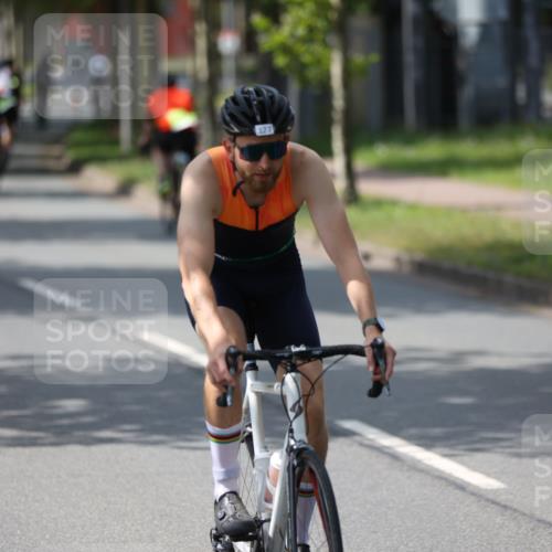 10.08.2025 - GEWOBA Citytriathlon Bremen Yannick Fuchs http://msf.ph/oto/8559902 10.08.2025 14:17:39 Radfahren 4, 127, 304 meine-sportfotos.de