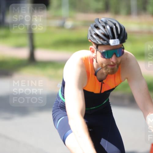 10.08.2025 - GEWOBA Citytriathlon Bremen Yannick Fuchs http://msf.ph/oto/8559910 10.08.2025 14:17:39 Radfahren 4, 127, 304 meine-sportfotos.de