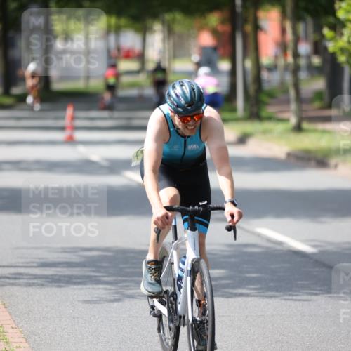 10.08.2025 - GEWOBA Citytriathlon Bremen Yannick Fuchs http://msf.ph/oto/8559921 10.08.2025 14:17:55 Radfahren 51, 91, 214, 240, 263 meine-sportfotos.de