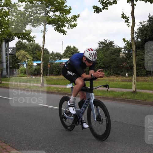 10.08.2025 - GEWOBA Citytriathlon Bremen Yannick Fuchs http://msf.ph/oto/8559959 10.08.2025 11:59:01 Radfahren 612 meine-sportfotos.de