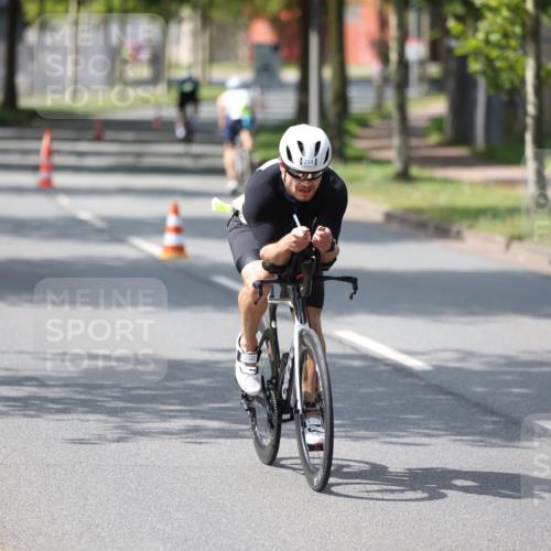 10.08.2025 - GEWOBA Citytriathlon Bremen Yannick Fuchs http://msf.ph/oto/8559969 10.08.2025 14:18:07 Radfahren 51, 91, 214, 240, 263, 295 meine-sportfotos.de