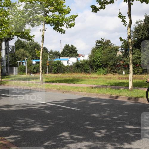 10.08.2025 - GEWOBA Citytriathlon Bremen Yannick Fuchs http://msf.ph/oto/8559992 10.08.2025 12:00:45 Radfahren  meine-sportfotos.de
