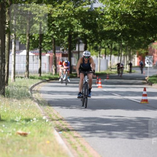 10.08.2025 - GEWOBA Citytriathlon Bremen Yannick Fuchs http://msf.ph/oto/8560016 10.08.2025 12:41:14 Radfahren 568, 660, 665, 730, 755, 803, 830, 849, 862, 934, 1014, 1023 meine-sportfotos.de