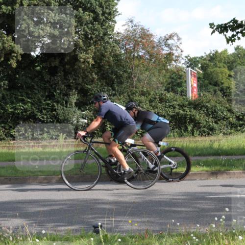 10.08.2025 - GEWOBA Citytriathlon Bremen Yannick Fuchs http://msf.ph/oto/8560026 10.08.2025 10:37:27 Radfahren 33, 75, 121, 123, 145, 219, 455, 485 meine-sportfotos.de