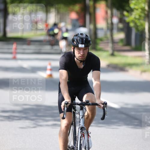 10.08.2025 - GEWOBA Citytriathlon Bremen Yannick Fuchs http://msf.ph/oto/8560067 10.08.2025 14:18:28 Radfahren 47, 75, 94, 100, 131, 147, 255, 295, 314 meine-sportfotos.de