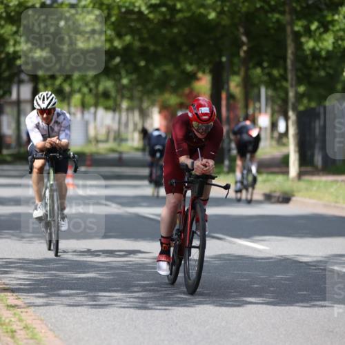 10.08.2025 - GEWOBA Citytriathlon Bremen Yannick Fuchs http://msf.ph/oto/8560084 10.08.2025 12:41:22 Radfahren 568, 609, 619, 705, 730, 755, 830, 849, 862, 934, 1014 meine-sportfotos.de