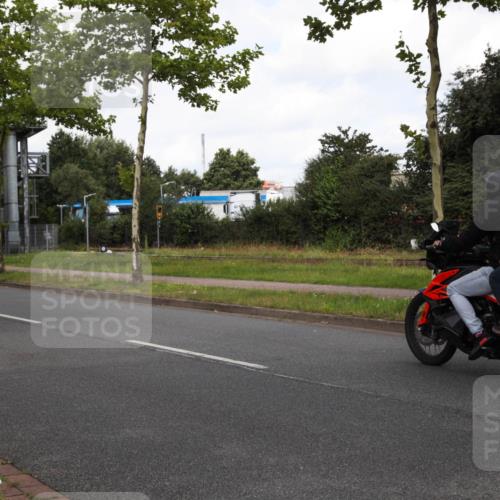 10.08.2025 - GEWOBA Citytriathlon Bremen Yannick Fuchs http://msf.ph/oto/8560188 10.08.2025 12:03:47 Radfahren 639, 662, 665 meine-sportfotos.de
