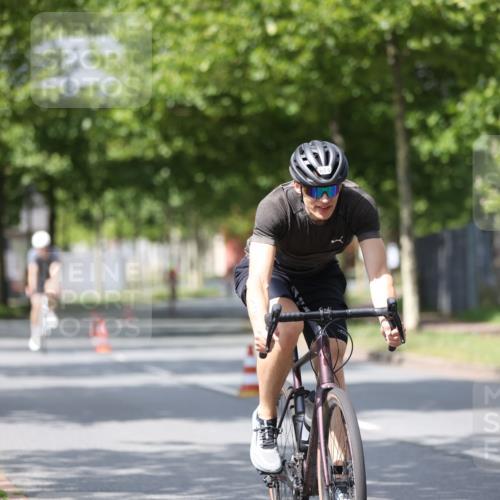 10.08.2025 - GEWOBA Citytriathlon Bremen Yannick Fuchs http://msf.ph/oto/8560199 10.08.2025 12:41:44 Radfahren 614, 619, 623, 663, 923, 926, 983 meine-sportfotos.de