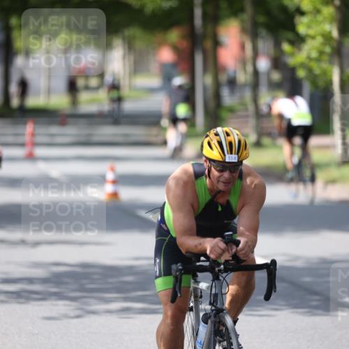 10.08.2025 - GEWOBA Citytriathlon Bremen Yannick Fuchs http://msf.ph/oto/8560214 10.08.2025 14:18:40 Radfahren 30, 47, 50, 81, 94, 106, 131, 255, 314 meine-sportfotos.de