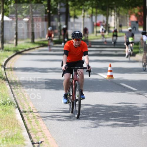 10.08.2025 - GEWOBA Citytriathlon Bremen Yannick Fuchs http://msf.ph/oto/8560221 10.08.2025 14:18:40 Radfahren 30, 47, 50, 81, 94, 106, 131, 255, 314 meine-sportfotos.de