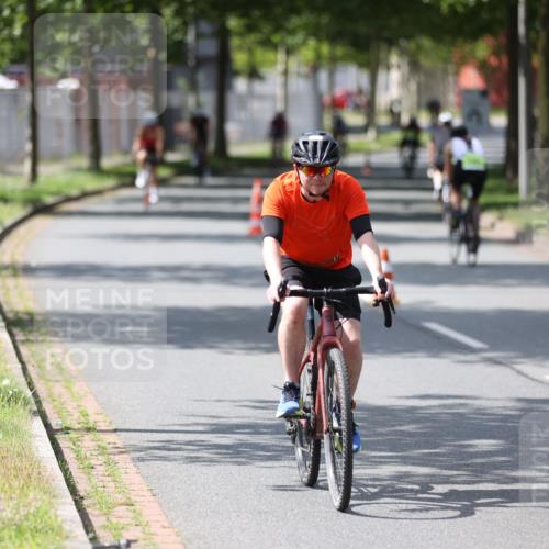 10.08.2025 - GEWOBA Citytriathlon Bremen Yannick Fuchs http://msf.ph/oto/8560228 10.08.2025 14:18:41 Radfahren 30, 47, 50, 81, 94, 106, 131, 314 meine-sportfotos.de