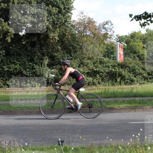 10.08.2025 - GEWOBA Citytriathlon Bremen Yannick Fuchs http://msf.ph/oto/8560230 10.08.2025 10:37:52 Radfahren 49, 69, 123, 375, 402, 458, 474, 501 meine-sportfotos.de