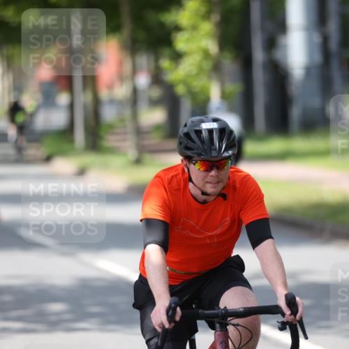 10.08.2025 - GEWOBA Citytriathlon Bremen Yannick Fuchs http://msf.ph/oto/8560240 10.08.2025 14:18:42 Radfahren 30, 50, 81, 94, 106, 131, 314 meine-sportfotos.de