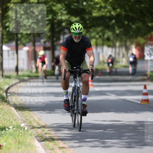 10.08.2025 - GEWOBA Citytriathlon Bremen Yannick Fuchs http://msf.ph/oto/8560243 10.08.2025 12:41:51 Radfahren 614, 623, 663, 923, 926, 983 meine-sportfotos.de