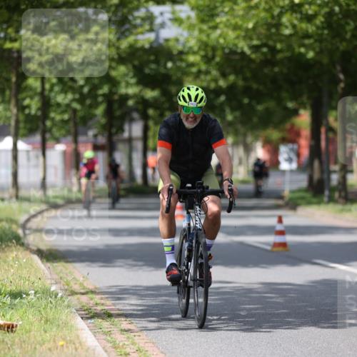 10.08.2025 - GEWOBA Citytriathlon Bremen Yannick Fuchs http://msf.ph/oto/8560249 10.08.2025 12:41:51 Radfahren 614, 623, 663, 923, 926, 983 meine-sportfotos.de
