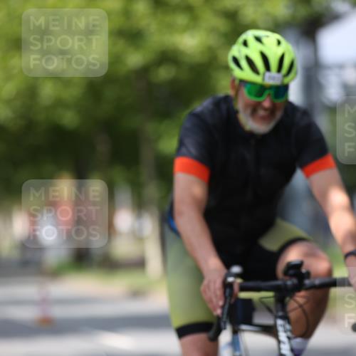 10.08.2025 - GEWOBA Citytriathlon Bremen Yannick Fuchs http://msf.ph/oto/8560256 10.08.2025 12:41:52 Radfahren 614, 623, 663, 923, 926, 983 meine-sportfotos.de