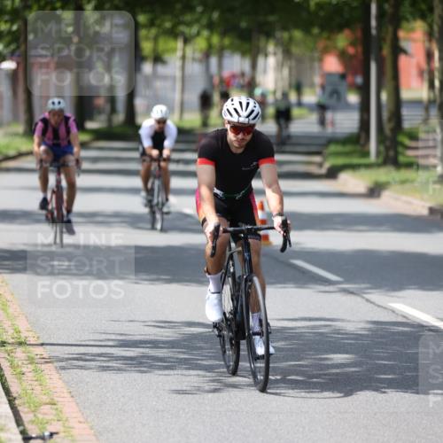 10.08.2025 - GEWOBA Citytriathlon Bremen Yannick Fuchs http://msf.ph/oto/8560278 10.08.2025 14:18:48 Radfahren 30, 50, 81, 106, 116, 131, 261, 264, 314 meine-sportfotos.de