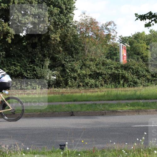 10.08.2025 - GEWOBA Citytriathlon Bremen Yannick Fuchs http://msf.ph/oto/8560279 10.08.2025 10:37:55 Radfahren 69, 375, 402, 458, 474, 501 meine-sportfotos.de
