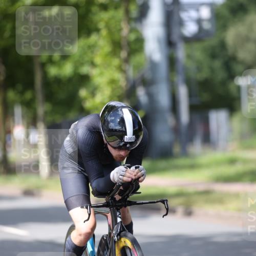 10.08.2025 - GEWOBA Citytriathlon Bremen Yannick Fuchs http://msf.ph/oto/8560303 10.08.2025 12:42:04 Radfahren 698, 923, 926, 1003 meine-sportfotos.de