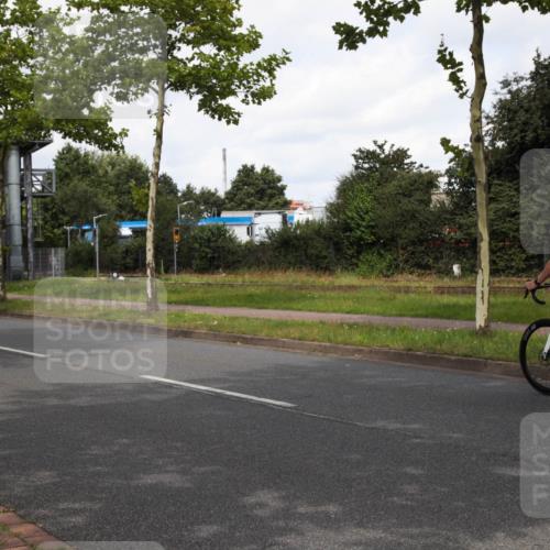 10.08.2025 - GEWOBA Citytriathlon Bremen Yannick Fuchs http://msf.ph/oto/8560314 10.08.2025 12:06:17 Radfahren 554, 614, 634, 729 meine-sportfotos.de