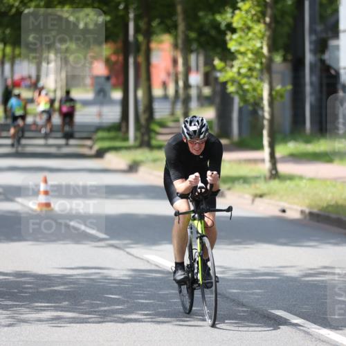 10.08.2025 - GEWOBA Citytriathlon Bremen Yannick Fuchs http://msf.ph/oto/8560319 10.08.2025 14:18:56 Radfahren 30, 50, 81, 101, 106, 116, 139, 261, 264 meine-sportfotos.de