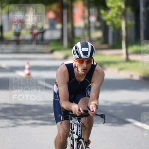 10.08.2025 - GEWOBA Citytriathlon Bremen Yannick Fuchs http://msf.ph/oto/8560331 10.08.2025 14:18:57 Radfahren 30, 50, 81, 101, 106, 116, 139, 261, 264 meine-sportfotos.de
