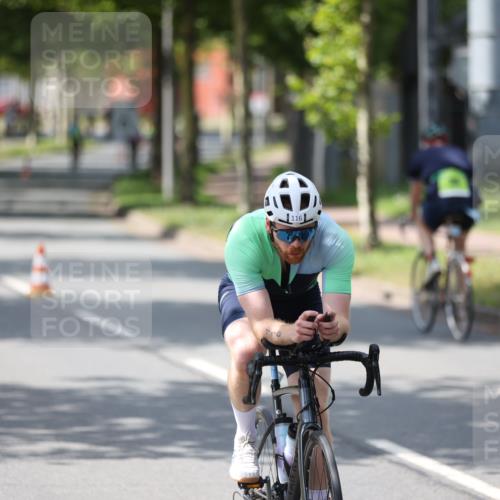 10.08.2025 - GEWOBA Citytriathlon Bremen Yannick Fuchs http://msf.ph/oto/8560356 10.08.2025 14:19:00 Radfahren 81, 101, 106, 116, 139, 261, 264 meine-sportfotos.de