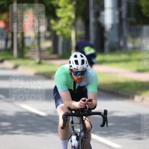 10.08.2025 - GEWOBA Citytriathlon Bremen Yannick Fuchs http://msf.ph/oto/8560359 10.08.2025 14:19:01 Radfahren 101, 106, 116, 139, 261, 264 meine-sportfotos.de