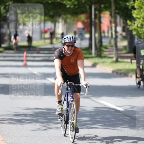 10.08.2025 - GEWOBA Citytriathlon Bremen Yannick Fuchs http://msf.ph/oto/8560411 10.08.2025 14:19:08 Radfahren 101, 116, 126, 139, 162, 201, 254, 261, 264 meine-sportfotos.de